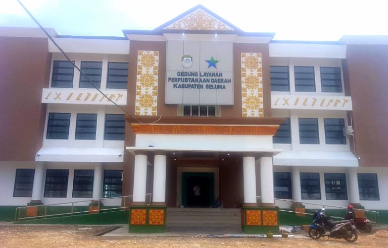 Oknum Kadis Perpusda Seluma Terancam di Didemo dan Dilaporkan, Ini Penyebabnya Oknum Kadis Perpusda Seluma Terancam di Didemo dan Dilaporkan, Ini Penyebabnya