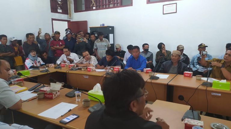 Alot..!, DPRD Kaur Rekomendasikan Ke Bupati Untuk Tutup PT. DSJ Alot..!, DPRD Kaur Rekomendasikan Ke Bupati Untuk Tutup PT. DSJ