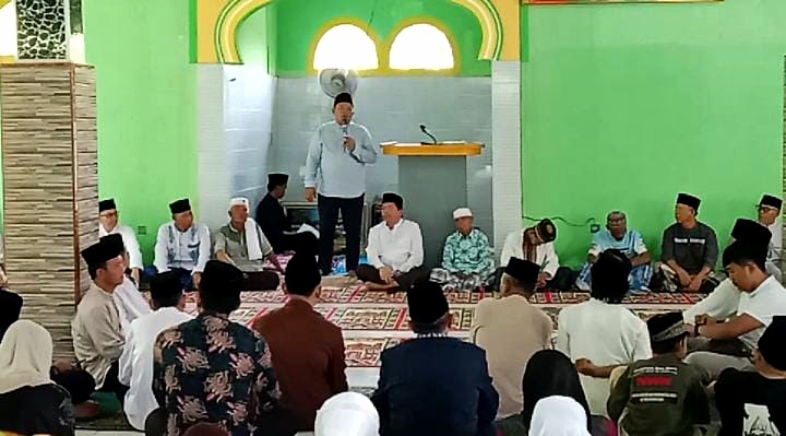 Safari Ramadhan, Erwin Octavian Sampaikan Kabar Gembira Untuk Warga Talang Kabu