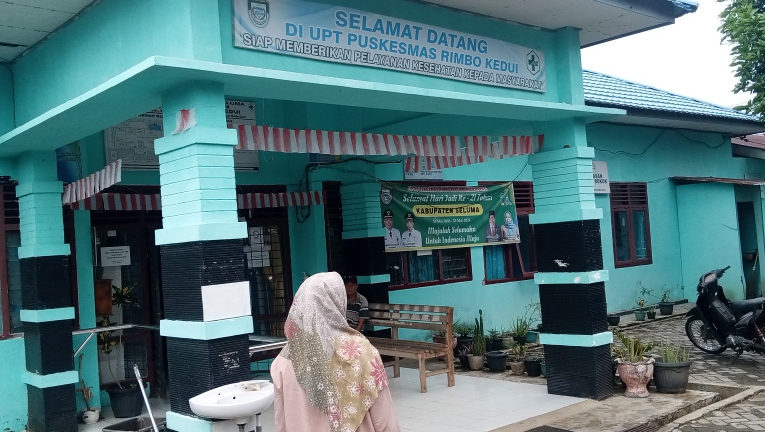 Parah Sekali.!, Didepan Wajah Sang Direktur, Warga Ditolak Berobat Di RSUD Tais Parah Sekali.!, Didepan Wajah Sang Direktur, Warga Ditolak Berobat Di RSUD Tais
