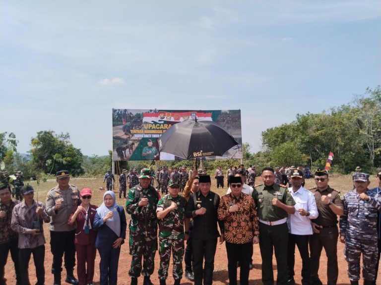 Kegiatan Satgas TMMD ke 122 Kodim 0425 Seluma Desa talang Sebaris Resmi Dibuka Kegiatan Satgas TMMD ke 122 Kodim 0425 Seluma Desa talang Sebaris Resmi Dibuka