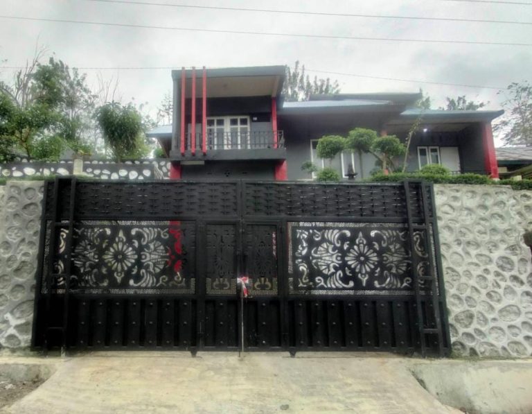 Pasca Geledah Kantor DPRD, Rumah Megah Bendahara Sekretariat DPRD Langsung Disegel Pasca Geledah Kantor DPRD, Rumah Megah Bendahara Sekretariat DPRD Langsung Disegel