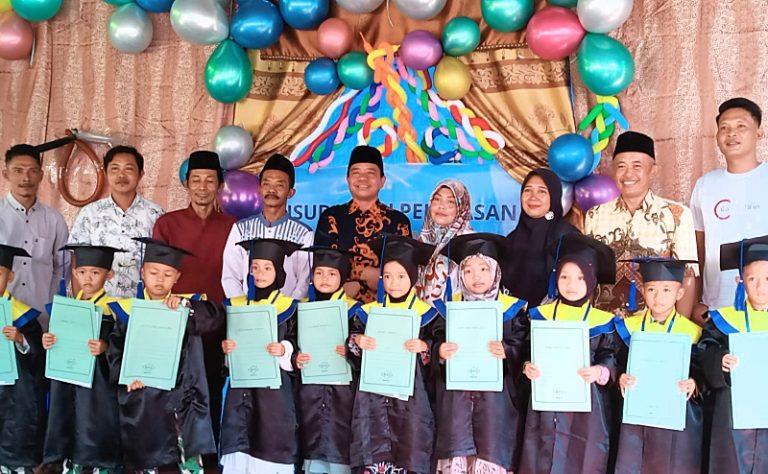 Anggota DPRD Provinsi Bengkulu Nur Ali, S.Sos Lepas Peserta Didik PAUD/TK Dan SD Islam Yayasan Asa
